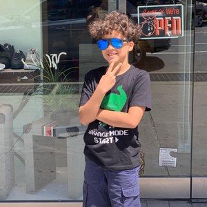 Meet your Posher, Luis